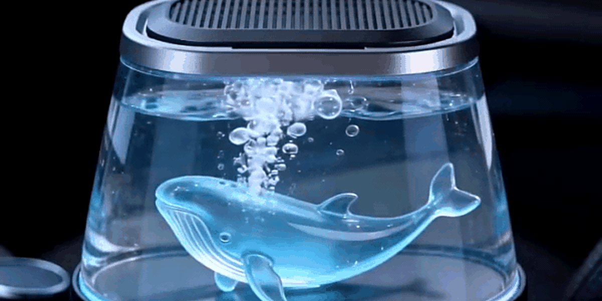 icuktaa Air Companion with whaley in transparent water chamber